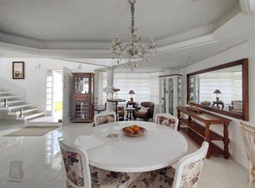 757541_ij7xDmK3fbh3All_75754168f7decaf160f.jpg · Casa 4 dormitórios para alugar em Florianópolis - 3 suítes, 5 vagas, piscina e vista deslumbrante