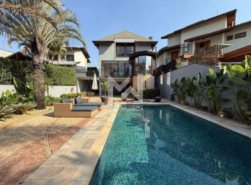 fundos · Casa à venda no Condomínio Reserva Colonial em Valinhos/SP