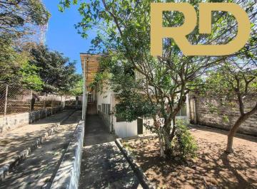Comercial · 210m² · 4 Quartos · 10 Vagas · Casa em terreno de 1450m² com 4 quartos.