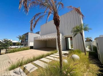 whatsapp-image-2025-09-16-at-13-02-54-21761055040392.jpeg · Sobrado Alto Padrão  À Venda  Alphaville Nova Esplanada 3  4 Suítes  358 m²