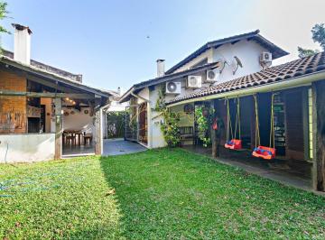 Casa · 250m² · 3 Quartos · 2 Vagas · Vitoria Régia,  condomínio, casa térrea de 3 quartos , 2 vagas, 350 m2, terreno.250  m2 construidos.