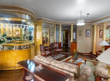 Apartamento · 202m² · 3 Quartos · 3 Vagas · Apartamento mobiliado à venda no Tatuapé com 202 m²