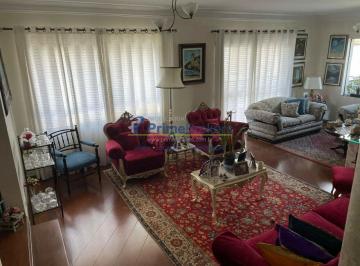 Apartamento · 211m² · 3 Quartos · 4 Vagas · Apartamento à venda em Moema com 211m², 3 quartos, 3 suítes e 4 vagas