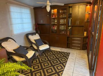 Apartamento · 134m² · 3 Quartos · 2 Vagas · Cobertura com 03 quartos e 01 suíte e 02 vagas no Bairro Sarandi