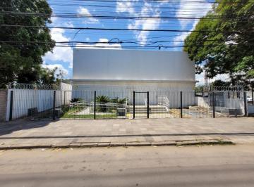 Comercial · 600m² · 4 Quartos · 3 Vagas ·  MÁFFER IMÓVEIS ALUGA EXCELENTE LOJA COMERCIAL COM ESTACIONAMENTO – Localizada em rua de grande flux