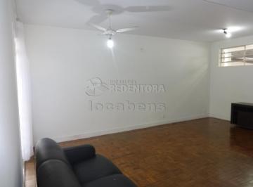 Casa · 133m² · 3 Quartos · 2 Vagas · Casa Padrão para Locação com 3 Dormitórios para Locação no bairro Centro