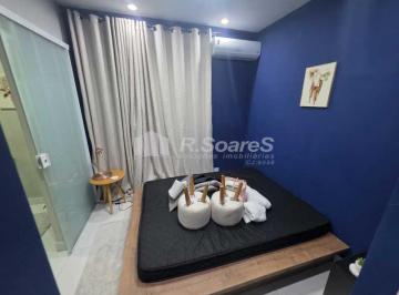 Comercial · 31m² · Sala Comercial na Av. N. S. Copacabana, Posto 4, 31m²