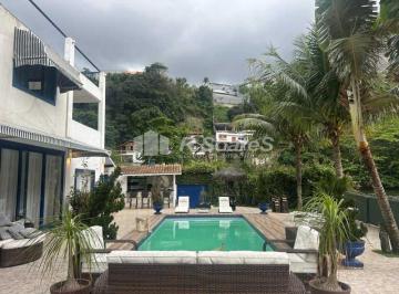 Casa · 500m² · 2 Quartos · 3 Vagas · Casa á venda na Praia dos Amores - Barra da Tijuca - Pé na areia
