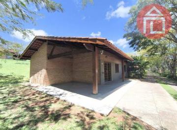 Casa 16. · Casa com 2 dormitórios para alugar, 70 m² por R$ 2.250,00/mês - Curitibanos - Bragança Paulista/SP