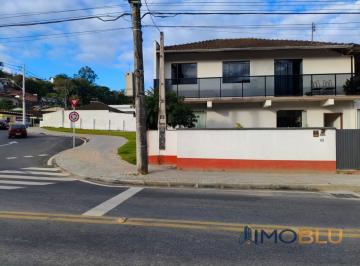 Casa · 200m² · 3 Quartos · 4 Vagas · Imovél 2 em 1 : apartamento aconchegante no andar superior, com 100 m², no terreo uma excelente loja