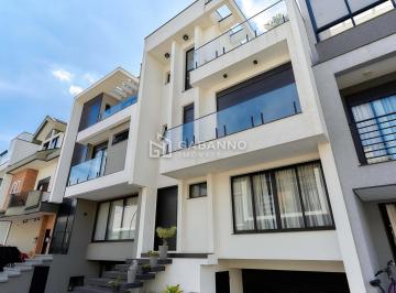 Casa · 214m² · 2 Quartos · 3 Vagas · Sobrado de 4 Pavimentos no Condomínio Boulevard Pr