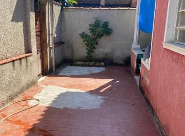 Casa de 2 quartos, São Gonçalo · Casa térreo e independente com 2 quartos !
