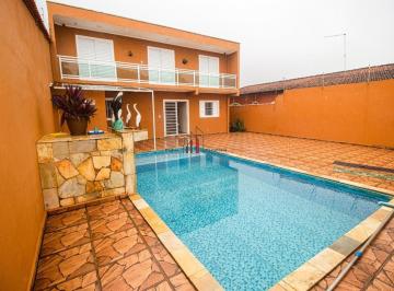 Casa de 5 quartos, Itanhaém · SOBRADO COM PISCINA COM 5 QUARTOS A 50 METROS DO MAR EM ITANHAÉM