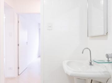 banheiro_1.jpeg · Apartamento para venda em Itaim Bibi com 3 quartos, sendo 1 suíte, 95m²