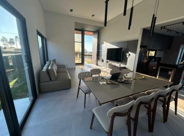 Casa · 190m² · 3 Quartos · 8 Vagas · Casa Alto Padrão à Venda no De Santa Cristina XIII – Paranapanema/SP, Margens da Represa Jurumirim