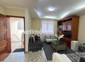 Casa · 196m² · 4 Quartos · 4 Vagas · Casa geminada com 4 quartos no Paquetá