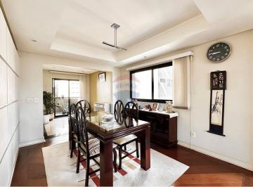 Apartamento · 226m² · 3 Quartos · 3 Vagas · Lindo Apartamento na Aclimação 220m². 3 Dormitórios