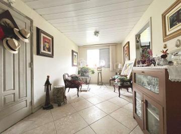 1 · Casa com 219,00 m² e 2 quartos no Centro