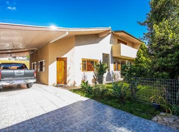 6500_i7481QGe8AEd_650068f91ee21515b.jpg · CASA COM 4 QUARTOS PARA LOCAÇÃO NO SANTO INÁCIO EM CURITIBA
