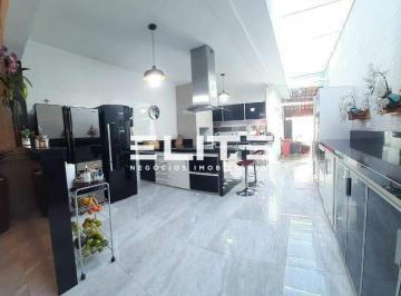 Casa · 299m² · 3 Quartos · 6 Vagas · Sobrado à venda, 299 m² Bairro Jardim em Santo André/SP