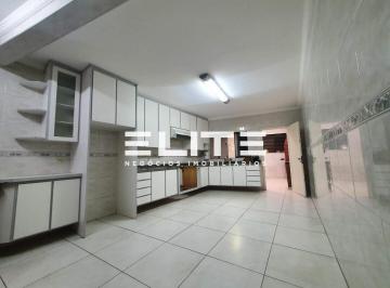 Casa · 174m² · 3 Quartos · 2 Vagas · Sobrado à venda, 173 m² por R$ 799.000,00 - Parque Jaçatuba - Santo André/SP