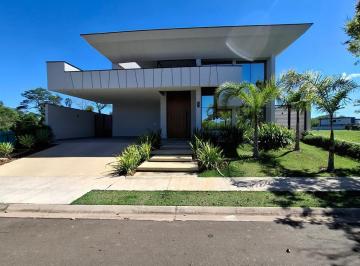Casa · 242m² · 3 Quartos · 4 Vagas · Casa à venda em Jaguariúna, Residencial Campo Camanducaia, com 3 suítes, com 242 m²
