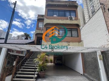 Casa · 223m² · 3 Quartos · 6 Vagas · Sobrado de Rua em Centro - Guarulhos, SP