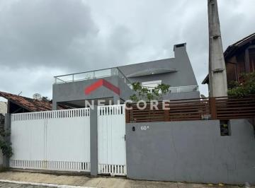 Casa · 112m² · 3 Quartos · 2 Vagas · Casa em Servidão Altino Manoel Claudino - São João do Rio Vermelho - Florianópolis/SC
