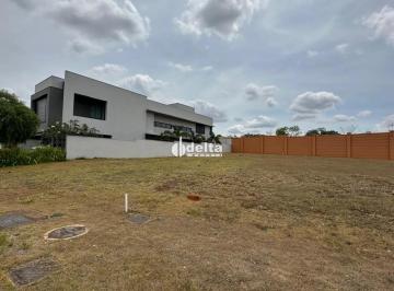Terreno · 451m² · Terreno disponível para venda no bairro Granja Marileusa em Uberlândia - MG.