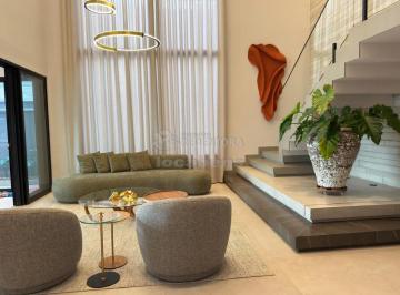 Casa · 316m² · 4 Quartos · 2 Vagas · Golfe Jardins - Mobiliada