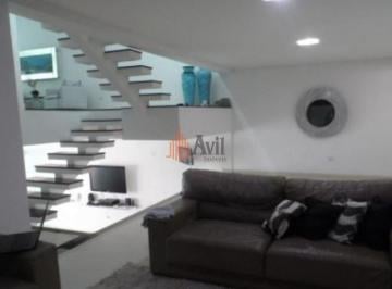 Casa · 600m² · 3 Quartos · 6 Vagas · Sobrado Residencial 600m² com 3 suítes à Venda na Penha