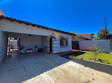 Casa · 100m² · 3 Quartos · 2 Vagas · VENDO Casa com 300m2 de Terreno na Região Leste