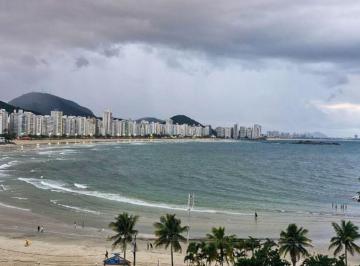 Apartamento · 97m² · 3 Quartos · 2 Vagas · Apartamento À VENDA na praia das Astúrias, Guarujá, vista mar.