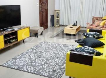 Casa · 180m² · 3 Quartos · 2 Vagas · Casa à venda com 3 quartos à venda na Vila Alexandria em São Paulo !