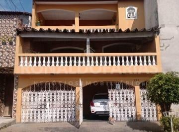 Casa · 180m² · 4 Quartos · 2 Vagas · Casa a Venda 4 dormitórios 1 suite 2 vagas proximo a estação primavera interlagos cptm