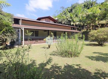 Rural · 200m² · 2 Quartos · 2 Vagas · Amplo sítio no bairro Vila Itoupava!