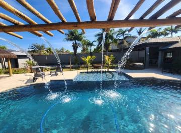 f9cbf8253e3bf5713b00636e135606cf078d16b0 · Casa com 4 dormitórios para alugar, 405 m² por R$ 15.000,00/mês - Condomínio Village Castelo - Itu/S