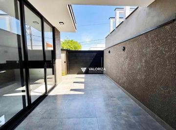 fee6a6004b9368f184d6413481926798607c0a9b · Casa com 3 dormitórios à venda, 115 m² por R$ 999.900,00 - Condomínio Terras de São Francisco - Soro