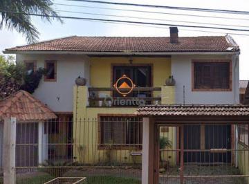 Casa · 276m² · 4 Quartos · 2 Vagas · Oportunidade!!! Casa com um espaço maravilhoso no bairro Serraria.