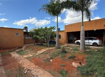 Casa de 3 quartos, Gama · Casa ponte alta norte, 2 casas no lote, 3 quartos com suíte, ótimo condomínio 