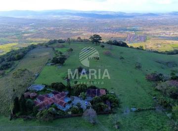 Rural de 8 quartos, Bezerros · Fazenda de 47.8 hectares com belíssima casa sede à venda em Encruzilhada de São João/PE!