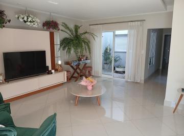 Casa de 3 quartos, Indaiatuba · Casa à venda, 3 quartos, 1 suíte, 2 vagas, Centro - Indaiatuba/SP
