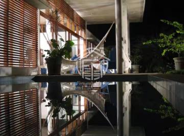 Casa · 200m² · 4 Quartos · 4 Vagas · Casa à Venda no Domingas Dias – 4 Suítes e Piscina