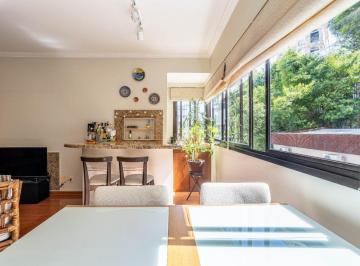 Apartamento · 93m² · 3 Quartos · 2 Vagas · Apartamento de 3 quartos e 93m² à venda em Rio Branco, Porto Alegre.