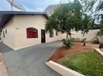 15592615230.jpg · 4 casas no terreno de 565,50 m² na região central de Londrina