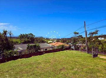 Terreno · 687m² · Terreno com vista panorâmica e córrego nos fundos – na Gamboinha, Paulo Lopes/sc