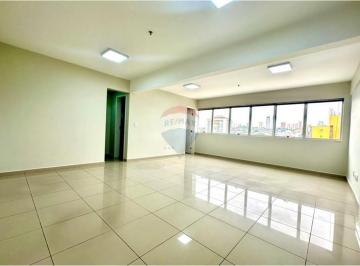 Comercial · 55m² · 2 Vagas · SALA COMERCIAL NO CAMPOLIM COM 74 M2 DE ÁREA UTIL