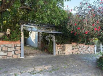 716236_i43X81LSVJZ9eQ7A4147c_71623668f7cc2b8fca3.jpg · Casa muito bem localizada com terreno extenso, arborizado com vista maravilhosa