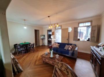 Casa · 200m² · 3 Quartos · 4 Vagas · Sobrado à venda no Vila Mathias em Santos.