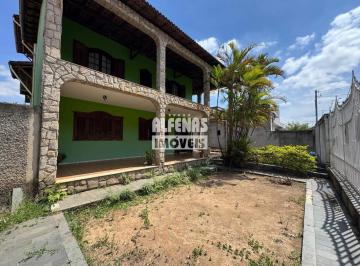Casa · 1200m² · 5 Quartos · 10 Vagas · Excelente casa à venda no coração do Jardim Riacho das Pedras